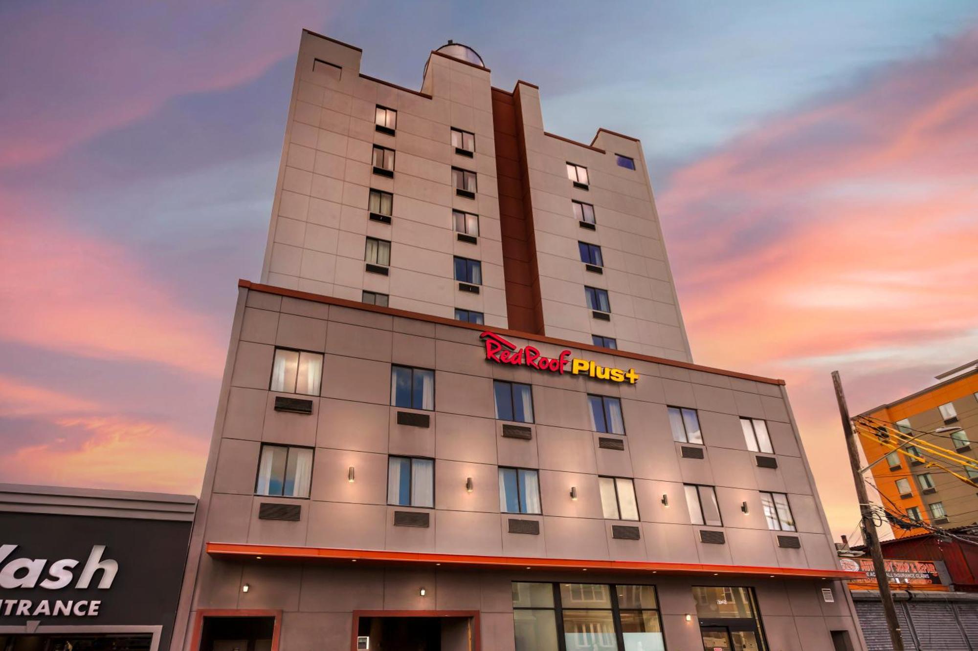 Red Roof Inn Plus Jamaica, Ny - Jfk Airport New York Bagian luar foto