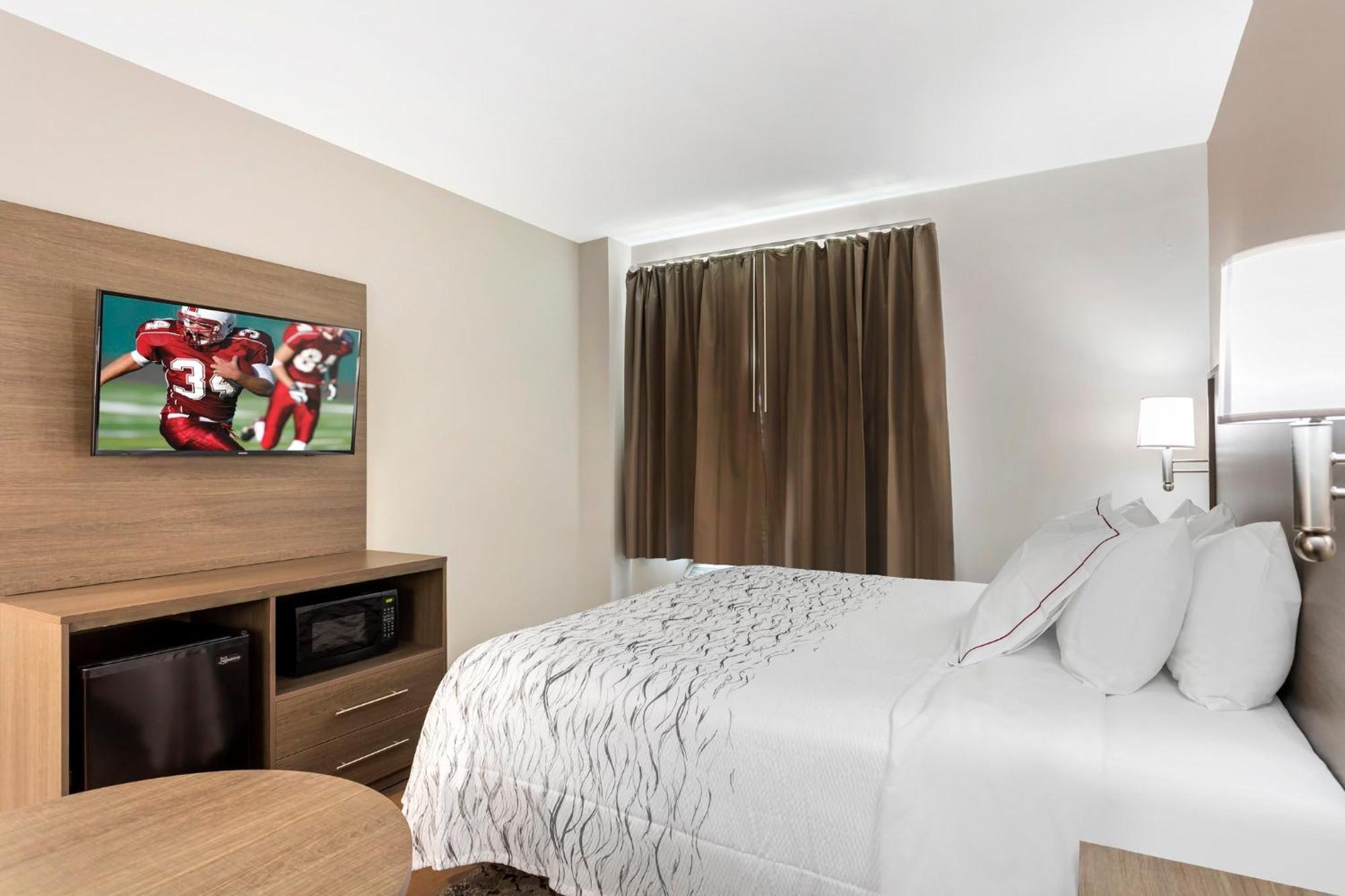 Red Roof Inn Plus Jamaica, Ny - Jfk Airport New York Bagian luar foto