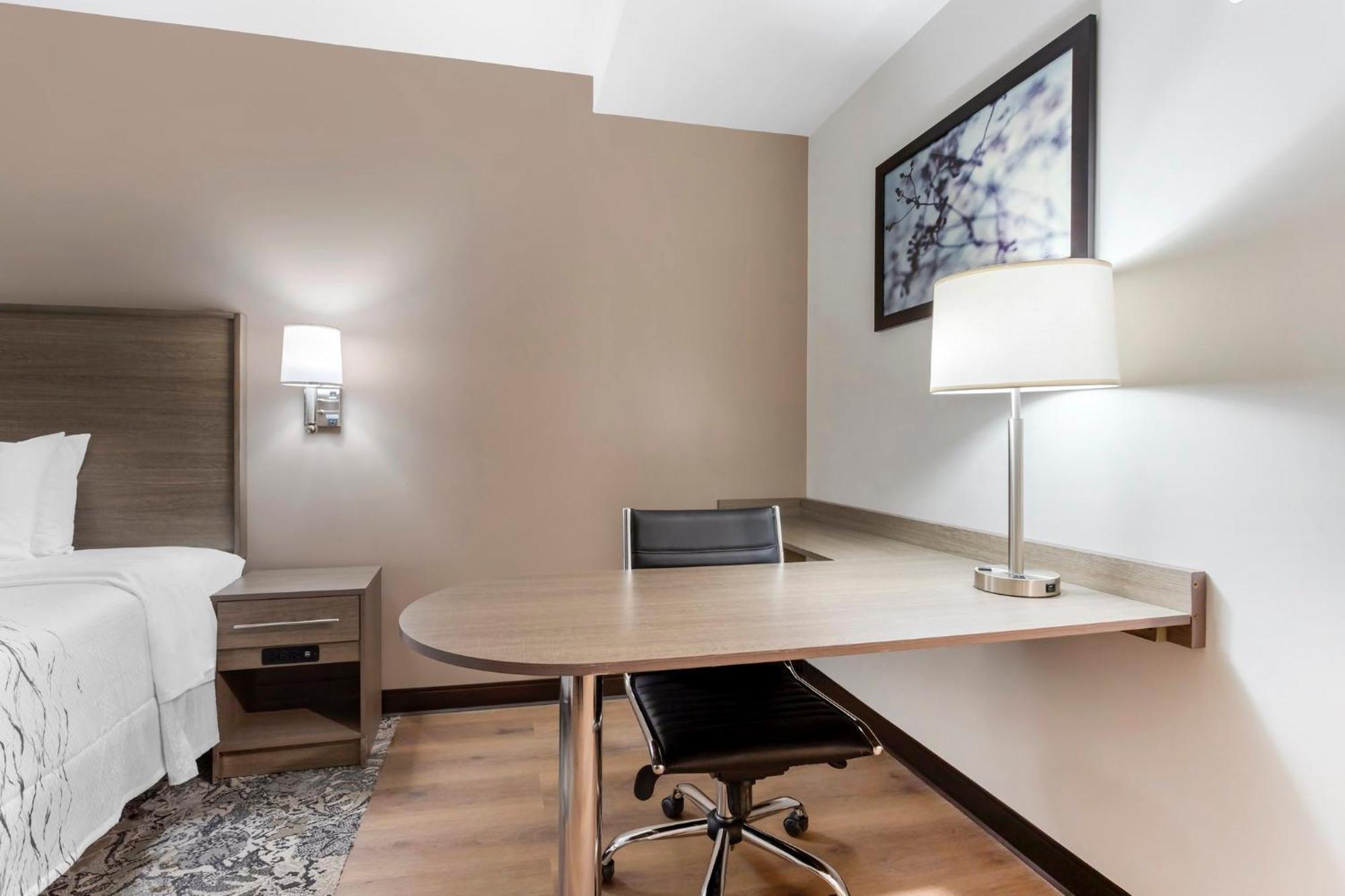Red Roof Inn Plus Jamaica, Ny - Jfk Airport New York Bagian luar foto
